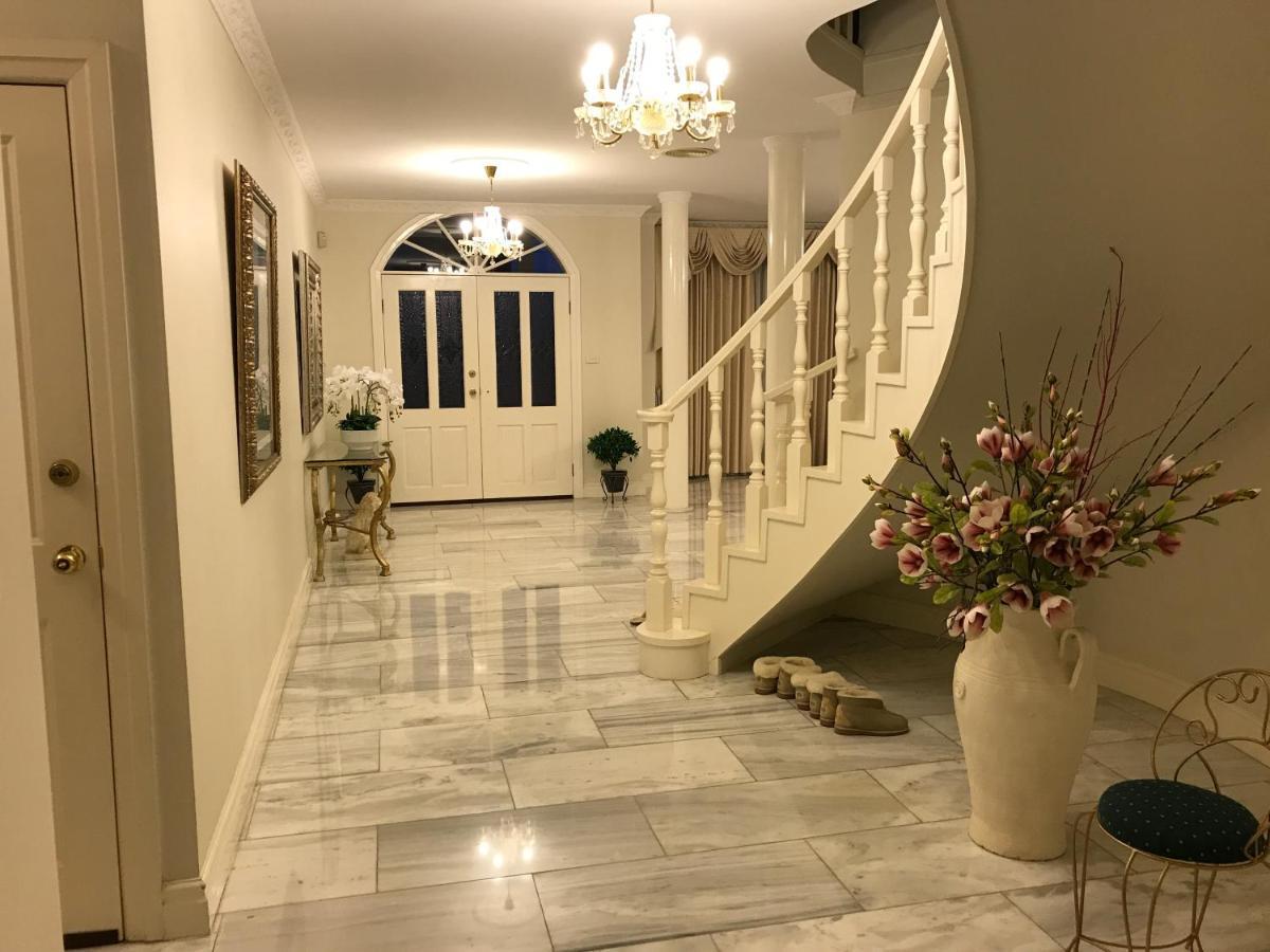 Cosy Private Room Easy Access To City & Airport Melbourne Bagian luar foto