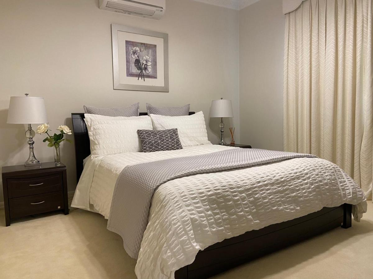 Cosy Private Room Easy Access To City & Airport Melbourne Bagian luar foto