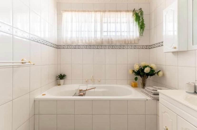 Cosy Private Room Easy Access To City & Airport Melbourne Bagian luar foto