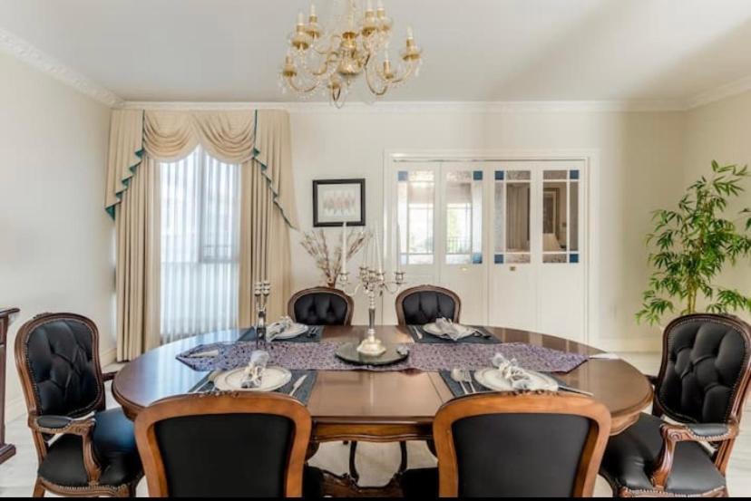 Cosy Private Room Easy Access To City & Airport Melbourne Bagian luar foto